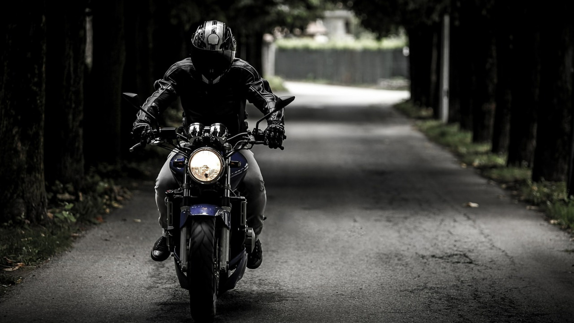 Choisir le bon équipement moto pour rouler en toute sécurité